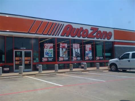 Auto-Based Infill Retail Center Situated on 3. . Autozone garland rd